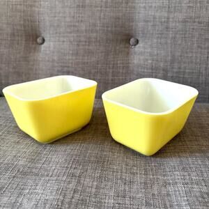 Qty 2 PYREX 501 B Yellow Refrigerator Dishes No Lids VTG Food Storage Fridgie